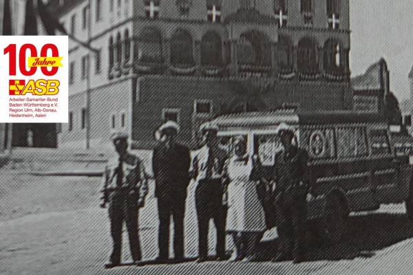 Der ersten Krankenwagen der Kolonne Ulm – ein umgebauter US-Jeep